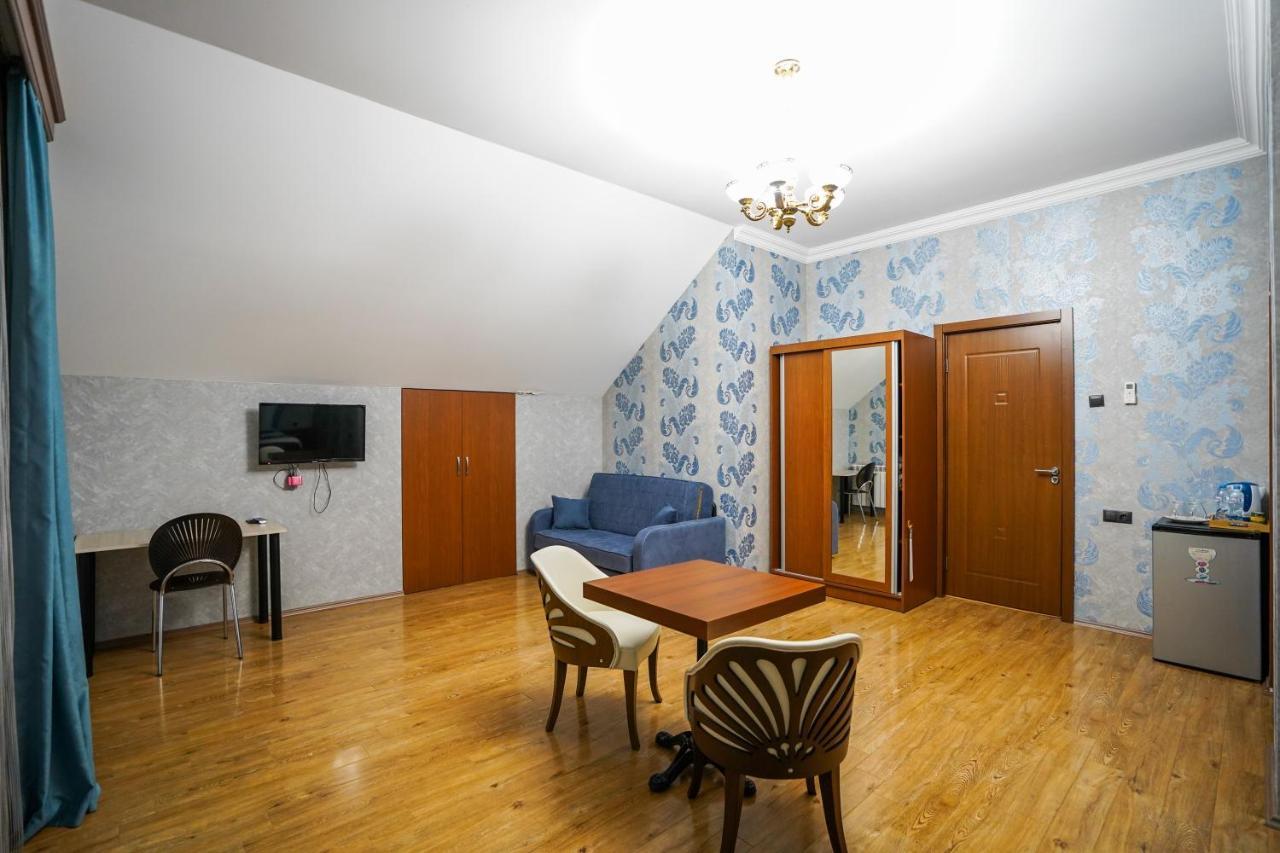 Natali Hotel Borjomi Eksteriør bilde