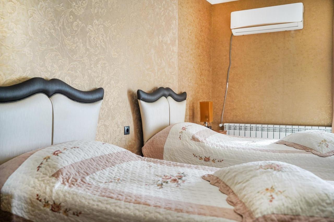 Natali Hotel Borjomi Eksteriør bilde