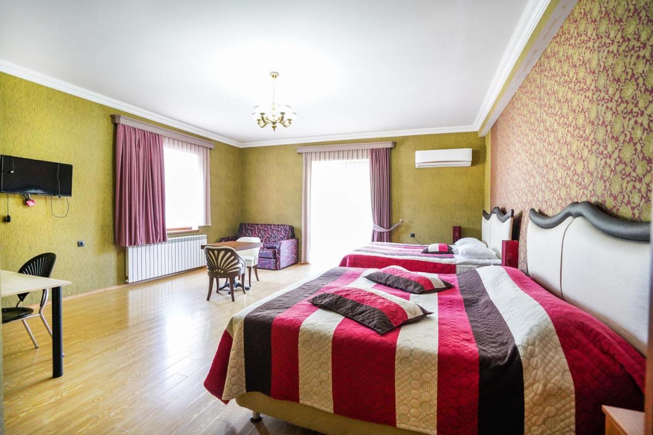 Natali Hotel Borjomi Eksteriør bilde
