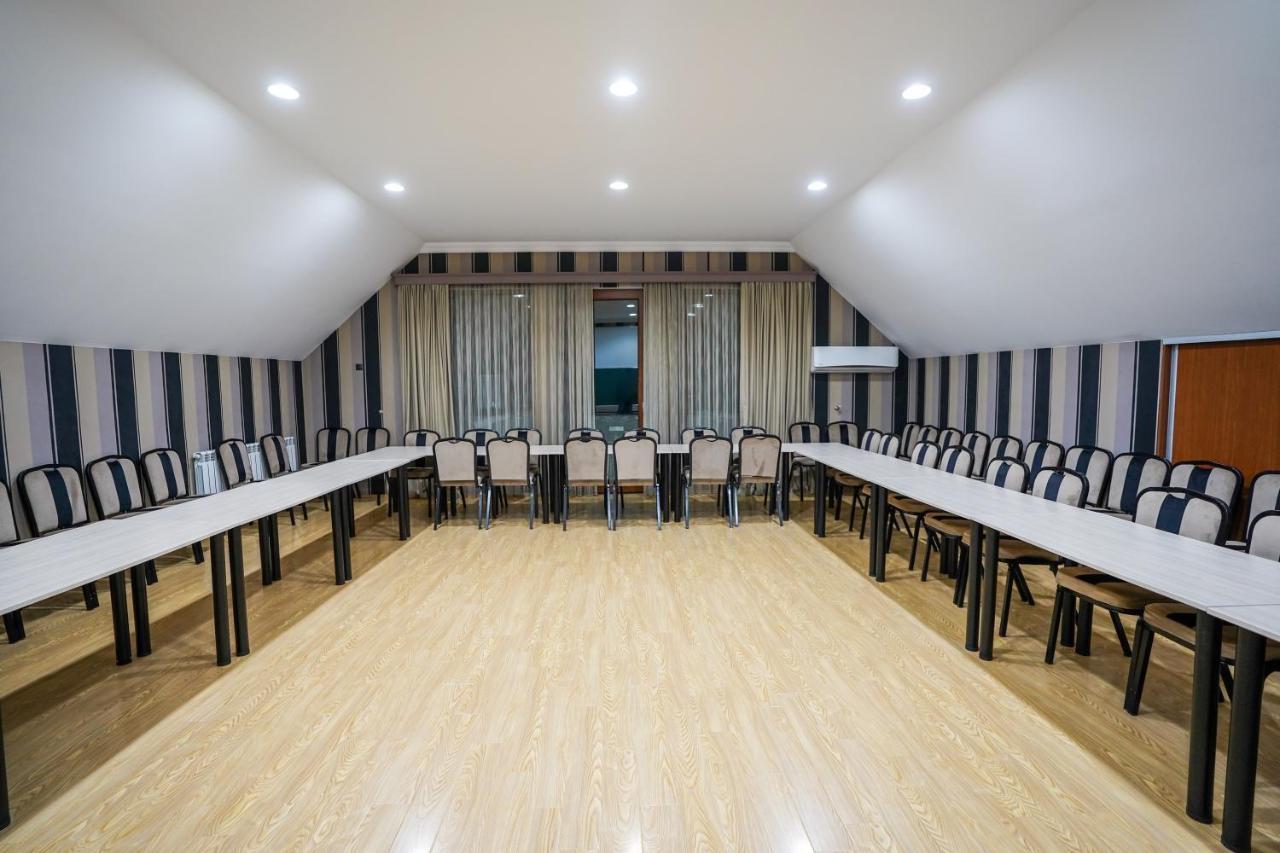 Natali Hotel Borjomi Eksteriør bilde